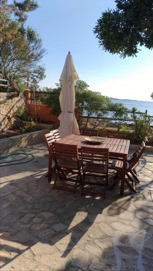 Villa Vera Trifamigliare Con Ingresso Diretto 20 Mt Al Mare Clima Wi-Fi Bbq Cala Liberotto Exterior foto