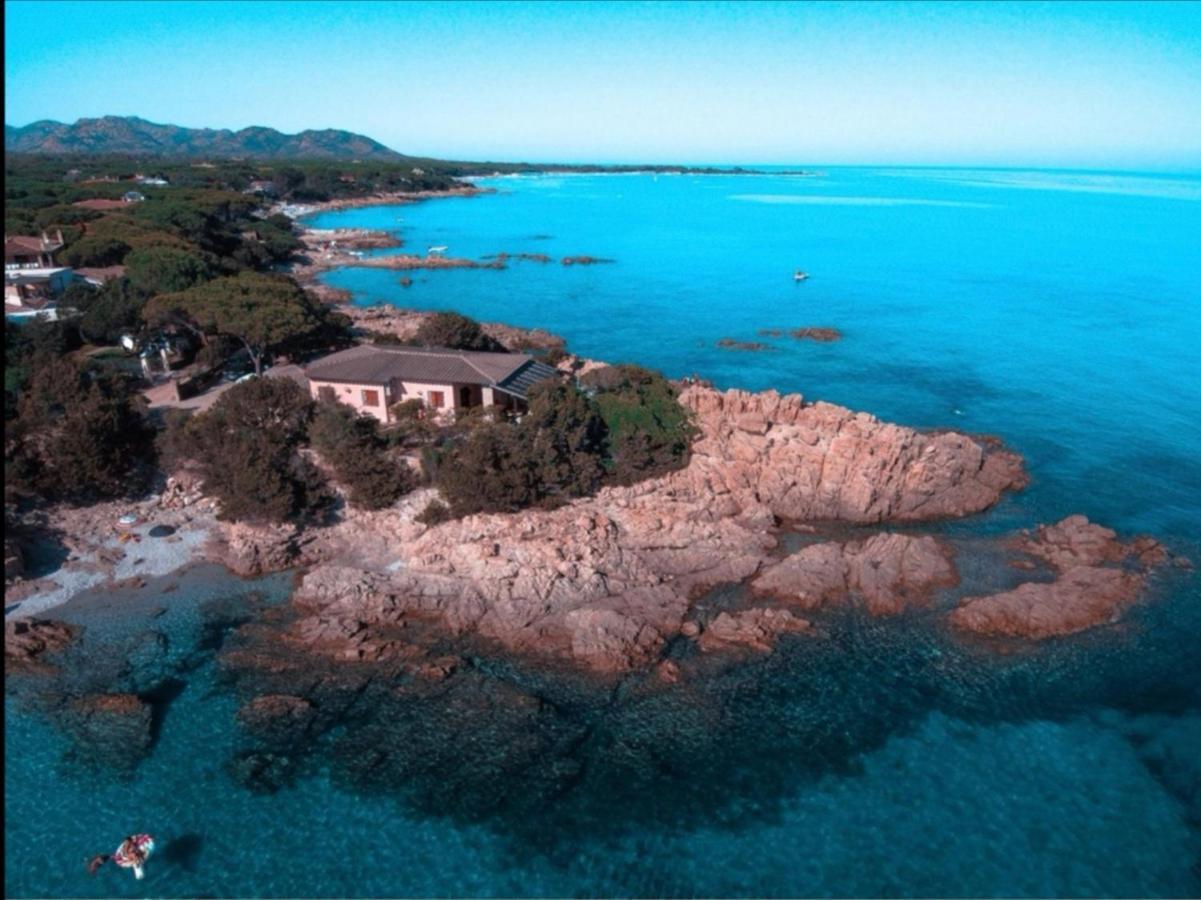 Villa Vera Trifamigliare Con Ingresso Diretto 20 Mt Al Mare Clima Wi-Fi Bbq Cala Liberotto Exterior foto